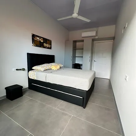 Casa Mariposa A 500 Metros De La Playa Full Equipada Espacio Y Precio A Tu Medida Posibilidad De Alquilar La Casa Entera, Los Dos Apartamentos Abajo O Los 2 Cuartos Con Banos Privados En La Planta Alta Para 1 A 22 Personas Playa Herradura  Exterior photo