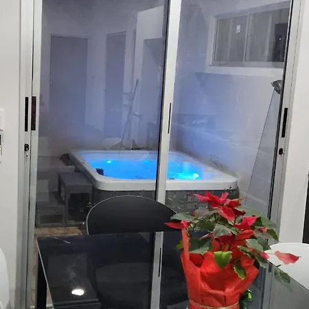 Casa Mariposa A 500 Metros De La Playa Full Equipada Espacio Y Precio A Tu Medida Posibilidad De Alquilar La Casa Entera, Los Dos Apartamentos Abajo O Los 2 Cuartos Con Banos Privados En La Planta Alta Para 1 A 22 Personas Playa Herradura  Exterior photo