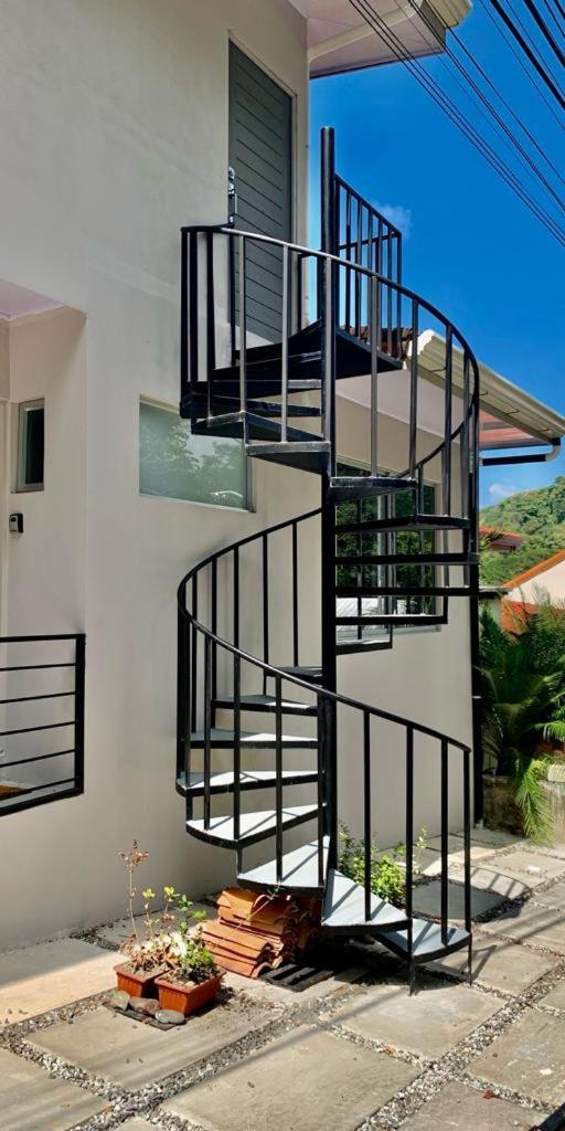 Casa Mariposa A 500 Metros De La Playa Full Equipada Espacio Y Precio A Tu Medida Posibilidad De Alquilar La Casa Entera, Dos Abajo O 2 Cuartos Con Banos Privados En La Planta Alta 1 A 22 Personas *